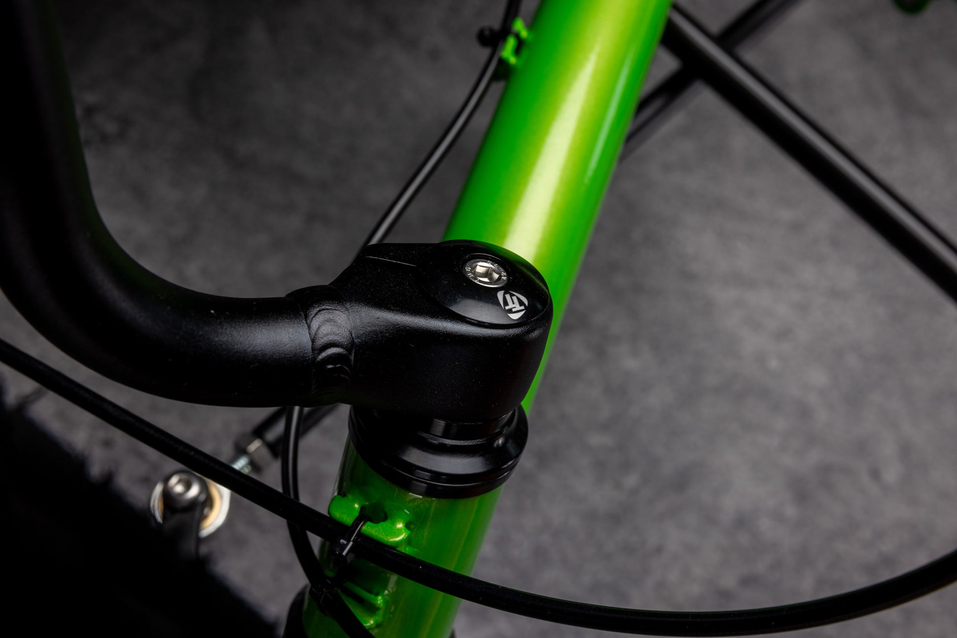Charge (Mantis Green) - Image 5