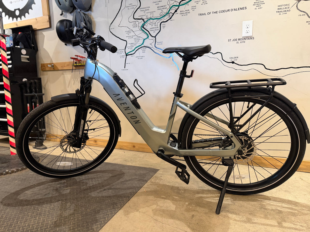 Pre-Owned Regular Aventon Level 3 Step Through