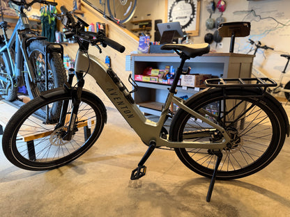 Pre-Owned Regular Aventon Level 3 Step Through